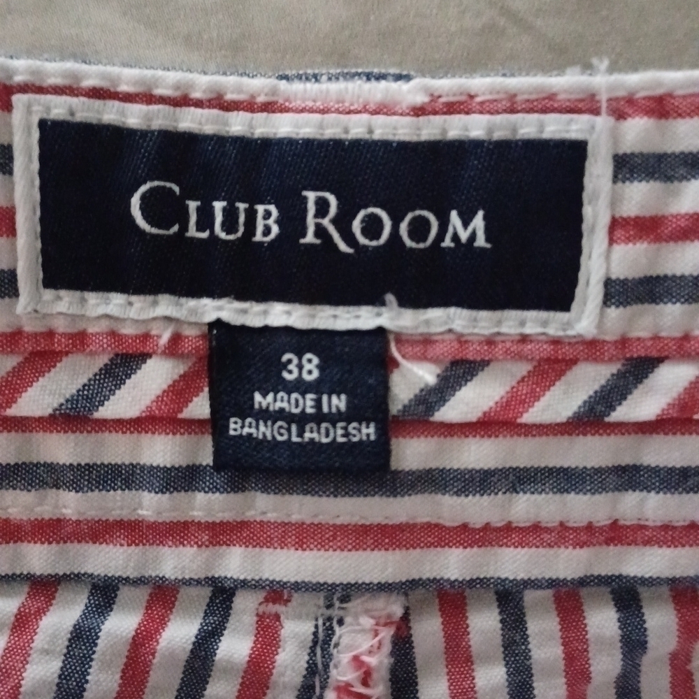 CLUB ROOM Flat-Front, Seersucker, Red, White and Blue Striped Shorts, 38 - Picture 3 of 6